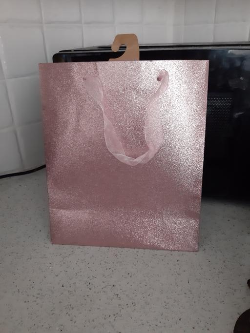 Buy & Sell South Hylton Sunderland - Photos for new gift bag