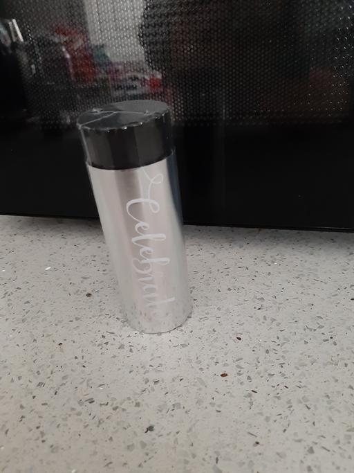 Buy & Sell South Hylton Sunderland - Photos for table confetti new