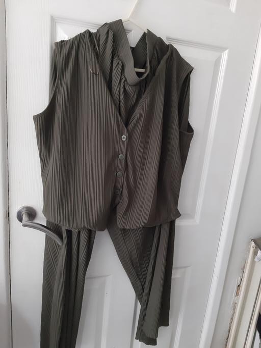 Buy & Sell South Hylton Sunderland - Photos for 2 piece