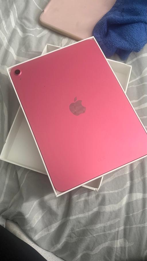 Buy & Sell East Wickham South East London - Photos for Apple Ipad 11 inch 2025