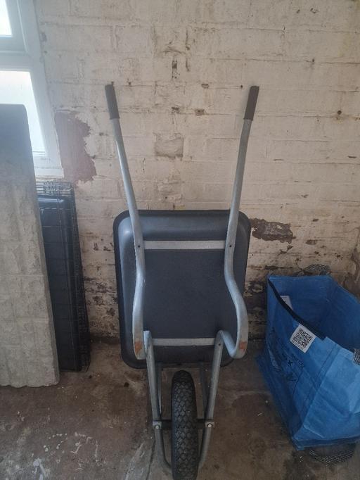 Buy & Sell Rowley Regis Sandwell - Photos for wheel barrow