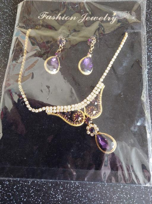 Buy & Sell Woodthorpe Charnwood - Photos for Women's purple stone necklace and earring set