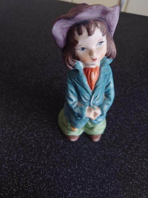 Buy & Sell Woodthorpe Charnwood - Photos for Young girl ornament