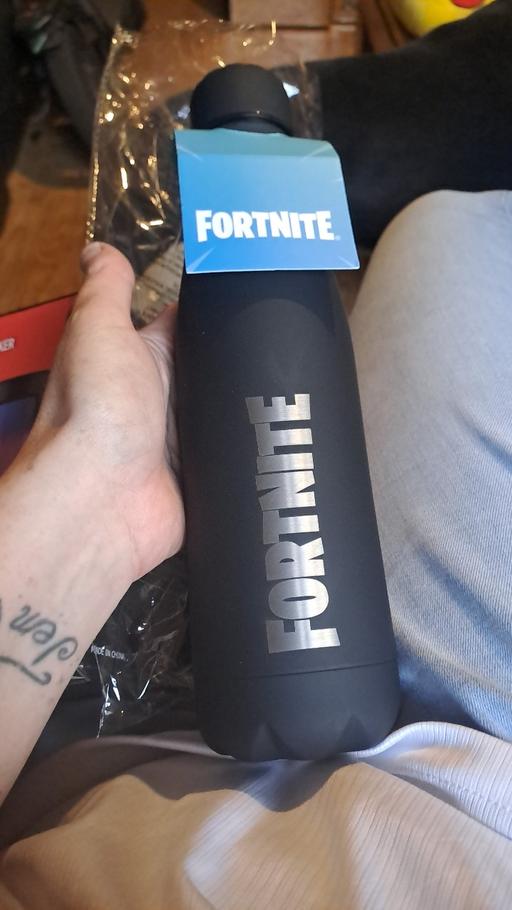 Buy & Sell Lanesfield Wolverhampton - Photos for BRAND NEW fortnite bottle