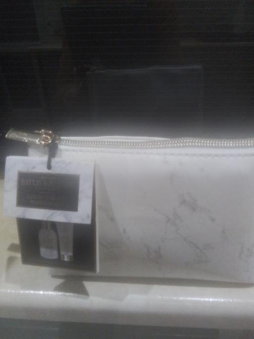 Buy & Sell Streetly Walsall - Photos for BRAND NEW BAYLIS & HARDING IN BAG