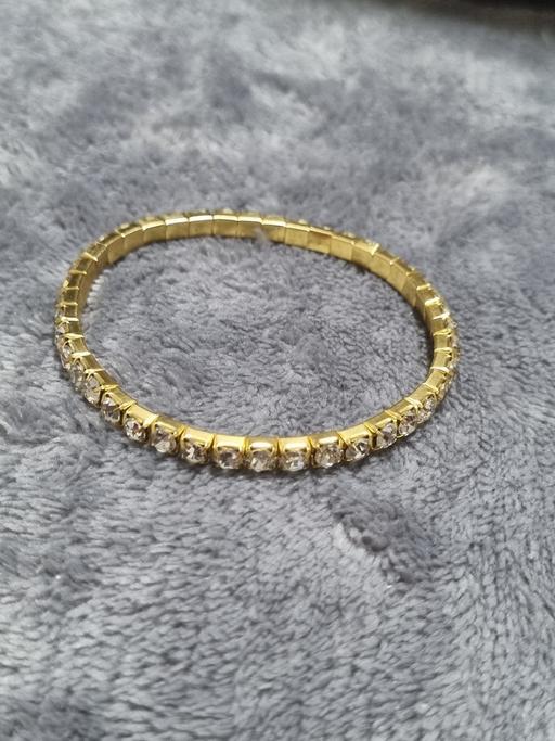 Buy & Sell Grafton Street Industrial Estate West Northamptonshire - Photos for Beautiful bracelet