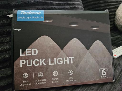 Buy & Sell Wolverham Cheshire West and Chester - Photos for 6x puck lights rrp £24.99
