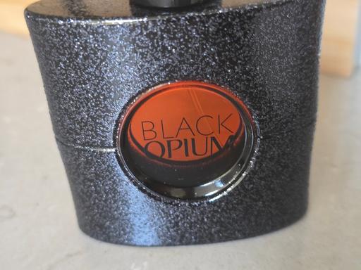 Buy & Sell Gatley Stockport - Photos for ysl black opium 50ml eau de Parfum