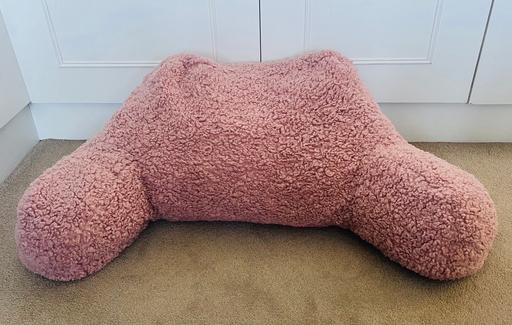 Buy & Sell Cheam Sutton - Photos for Dunelm Cuddle Cushion
