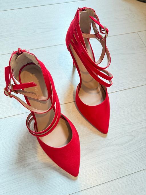 Buy & Sell Stockland Green Birmingham - Photos for Cute Red Suede Wedding Heels.