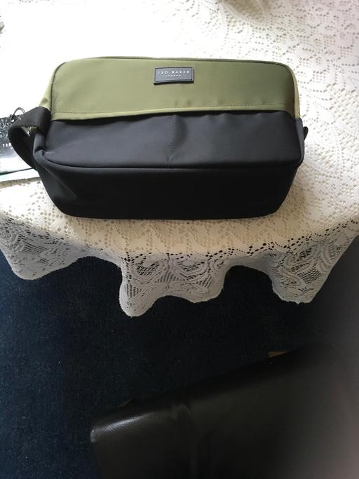 Buy & Sell Langford Central Bedfordshire - Photos for Ted Baker Toilet bag with toiletries