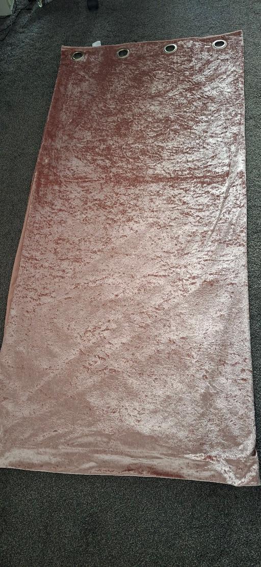 Buy & Sell Dudley Port Sandwell - Photos for Crushed Velvet Pastel Pink Curtains 66x72