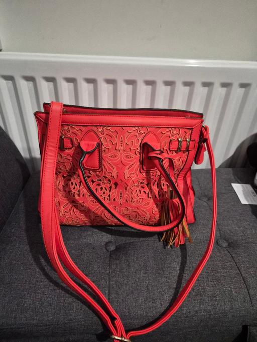 Buy & Sell Holloway North London - Photos for Coral handbag