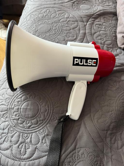 Buy & Sell New Eltham South East London - Photos for Megaphone complete with new Duracell batter