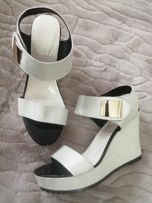 Buy & Sell Moseley Village Wolverhampton - Photos for New ladies size 6 high wedge shoes