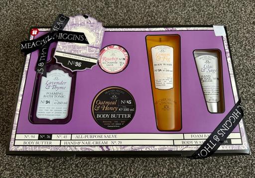 Buy & Sell Reddish Stockport - Photos for Large M&S Meacher, Higgins & Thomas Gift Set