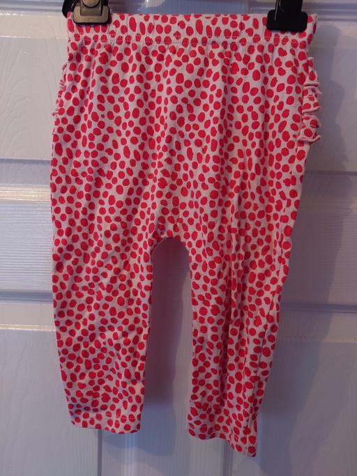 Buy & Sell Woodthorpe Charnwood - Photos for Girls red spotty leggings size 12-18 months
