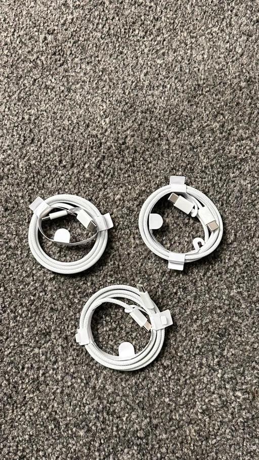 Buy & Sell Paddock Kirklees - Photos for Type c to type c charging cable