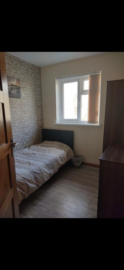 Buy & Sell - Photos for single brown bed with head board