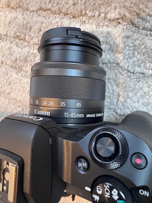 Buy & Sell Broadfield Crawley - Photos for Canon EOS M50 Mark 2 Mirrorless Camera Bundle