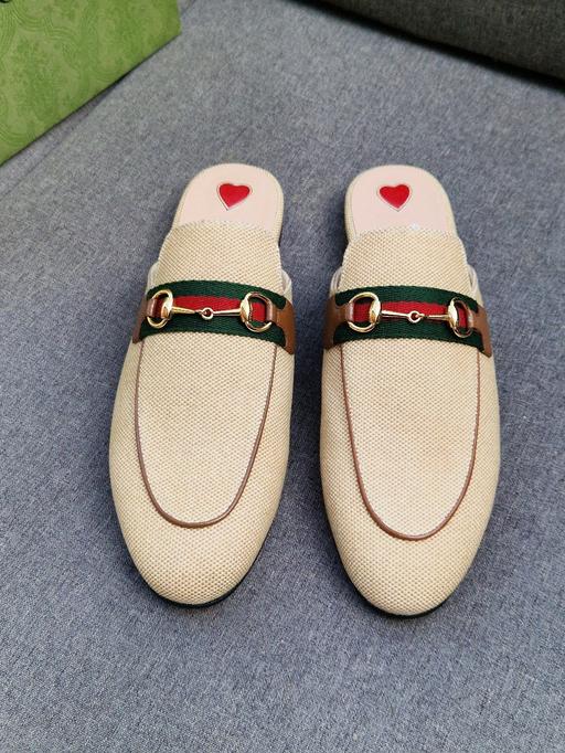 Buy & Sell Netherton Industrial Estate North Lanarkshire - Photos for Women's Authentic Gucci. Size 40.