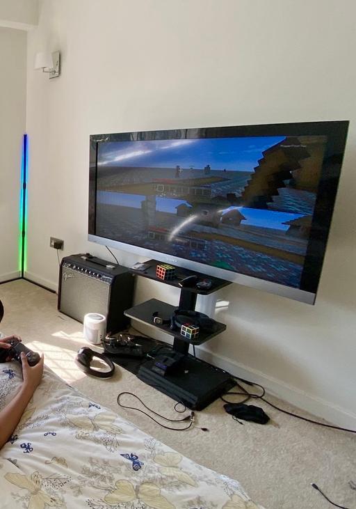 Buy & Sell Osterley South West London - Photos for Sony TV 46” and Stand