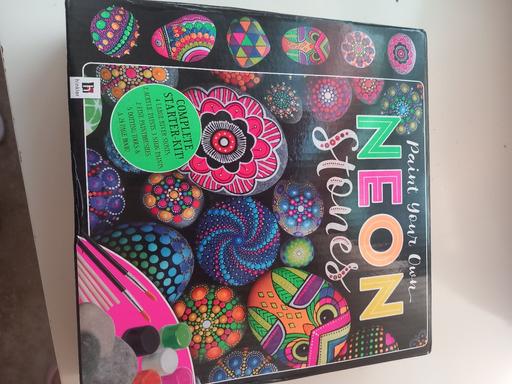 Buy & Sell Merry Hill Wolverhampton - Photos for neon stones