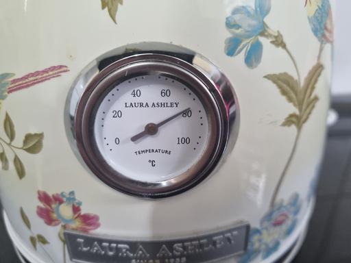 Buy & Sell Addington Village Station South East London - Photos for Laura Ashley kettle £15