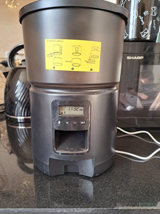 Buy & Sell Hounslow Town Centre Hounslow - Photos for automatic pet feeder