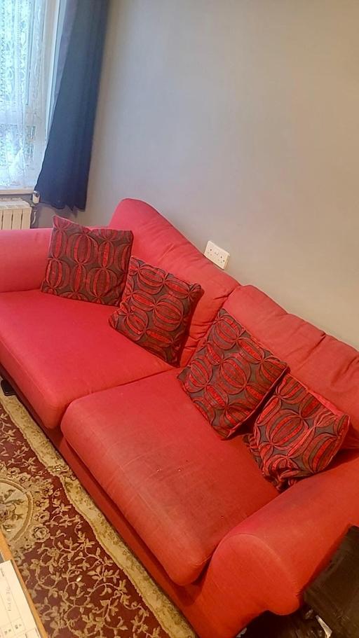 Buy & Sell Enfield Town Centre Enfield - Photos for 4 Seater Red Upholstered Sofa