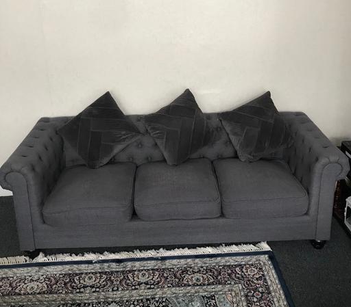 Buy & Sell Ponders End North London - Photos for Grey Chesterfield Sofa 3 seater + 2 seater