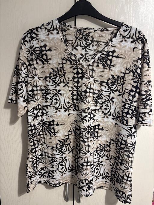 Buy & Sell Woodsetton Dudley - Photos for Ladies top