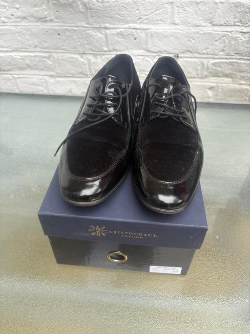 Buy & Sell Canonbury North London - Photos for Men’s Uk:9 Black Velvet Patent Leather shoes