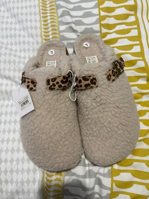 Buy & Sell Woodsetton Dudley - Photos for Ladies slippers