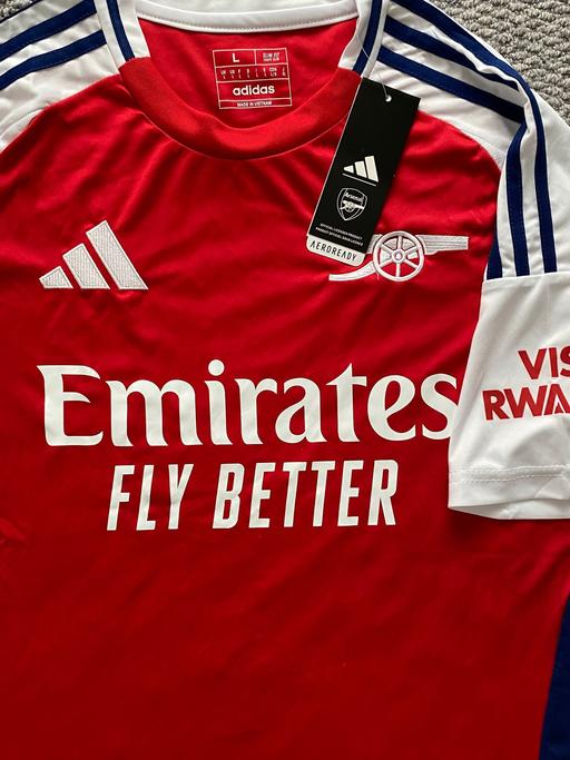 Buy & Sell Poplar East London - Photos for Arsenal football T-skirt