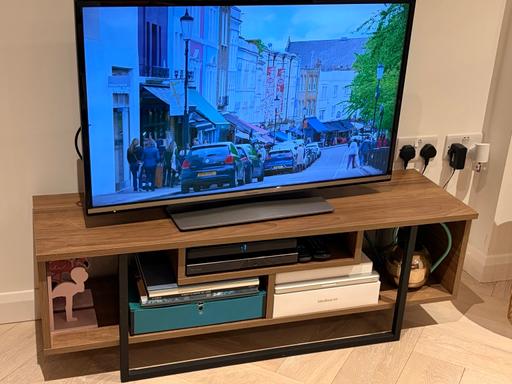 Buy & Sell Hornsey North London - Photos for TV unit 120cm wide