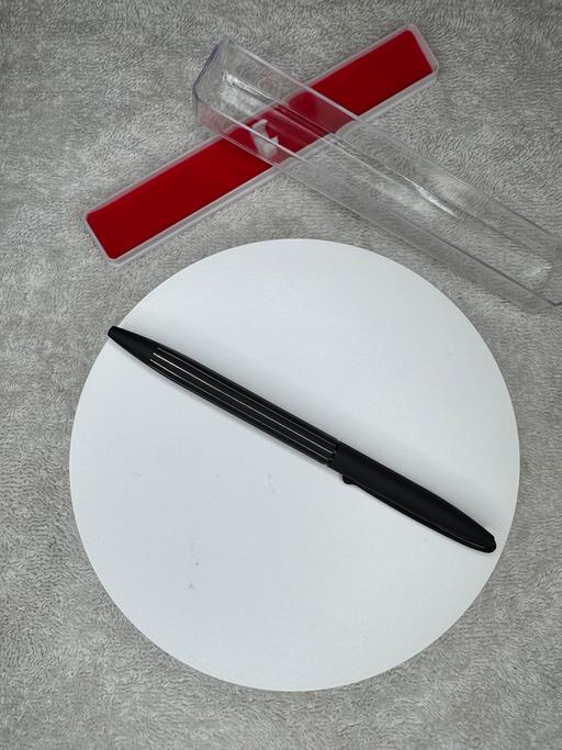 courses Harrow North West London - Photos for Laxury ballpoint pen with case