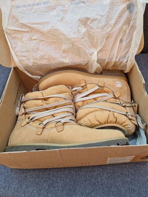 Buy & Sell Motherwell North Lanarkshire - Photos for women's Timberland Boots Size 9