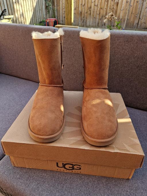 Buy & Sell Netherton Industrial Estate North Lanarkshire - Photos for women's ugg boots size 10.5
