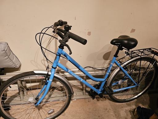 Buy & Sell Tame Valley Industrial Estate Tamworth - Photos for Women’s Blue Bike
