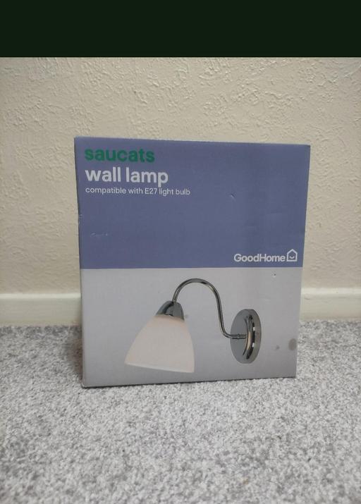 Buy & Sell Grafton Street Industrial Estate West Northamptonshire - Photos for Brand new wall lamp