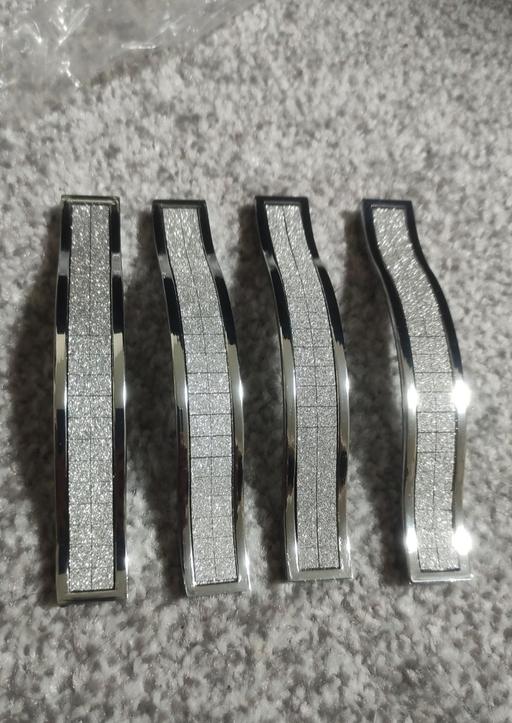 Buy & Sell Grafton Street Industrial Estate West Northamptonshire - Photos for New beautiful 4 door handles