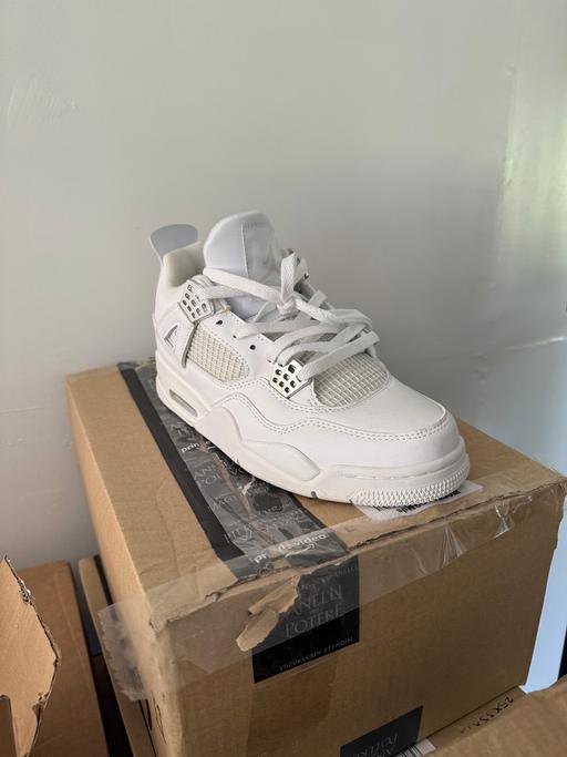 Buy & Sell Waterloo Central London - Photos for Jordan 4 Shoes