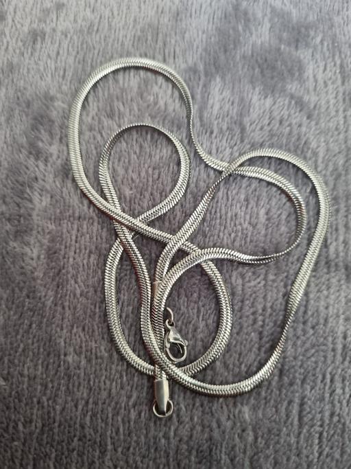 Buy & Sell Grafton Street Industrial Estate West Northamptonshire - Photos for Necklace chain