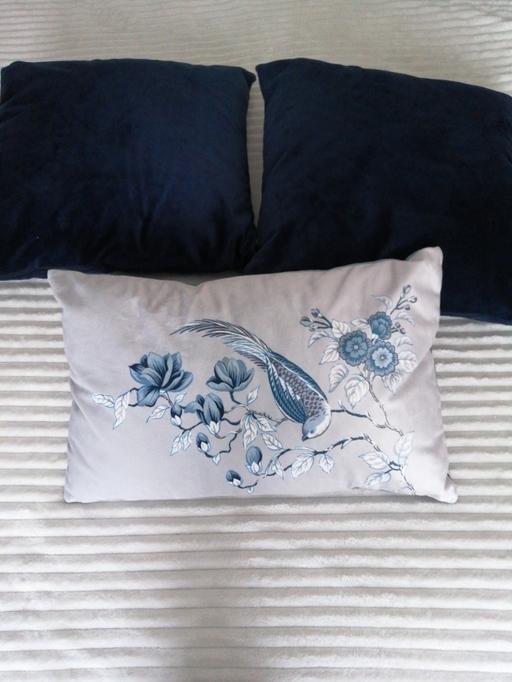 Buy & Sell Wednesfield Wolverhampton - Photos for Bundle Cushions