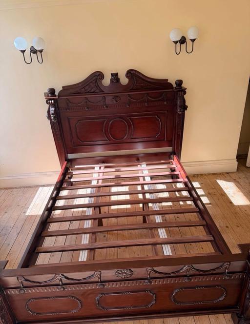 Buy & Sell Battlehill Aberdeenshire - Photos for Vintage King size Carved wooden bed frame