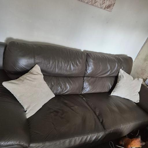 Buy & Sell Bailiff Bridge Calderdale - Photos for *** FREE***** 3/4 seater brown leather sofa
