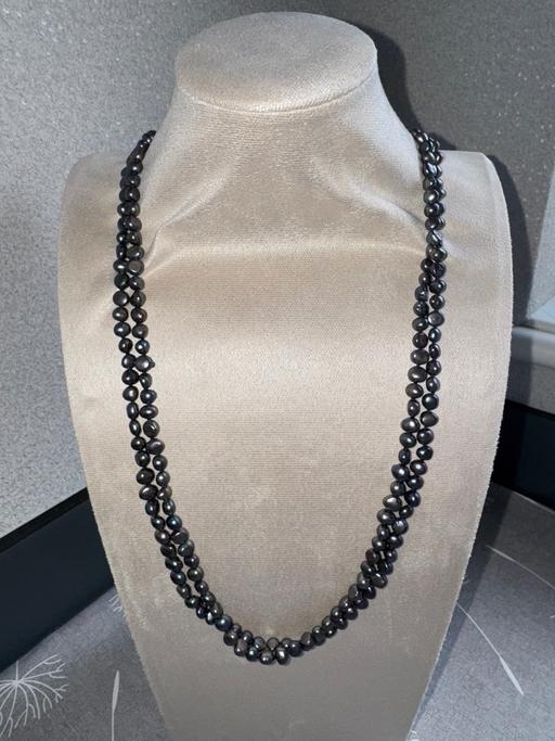 Buy & Sell Burton Lazars Melton - Photos for Ladies Grey String Of Fresh Water Pearls