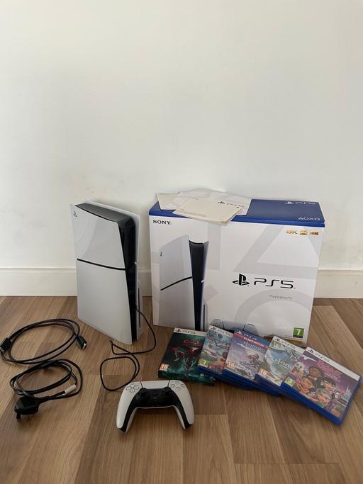 Buy & Sell Teesside Shopping Park Stockton-on-Tees - Photos for PS5 Slim disc console with controller