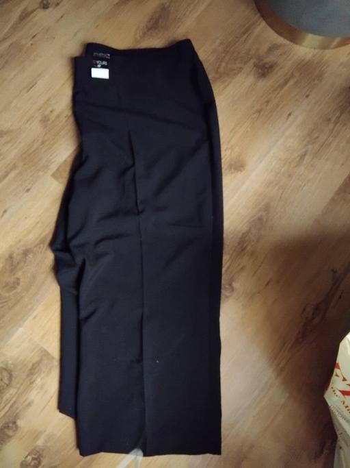 Buy & Sell Bushbury Wolverhampton - Photos for ladys short leg black trousers size 26-28